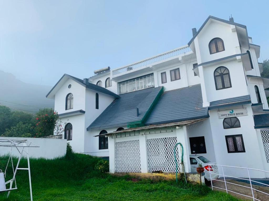 Hotel Bob Leisure Utakamand Zewnętrze zdjęcie