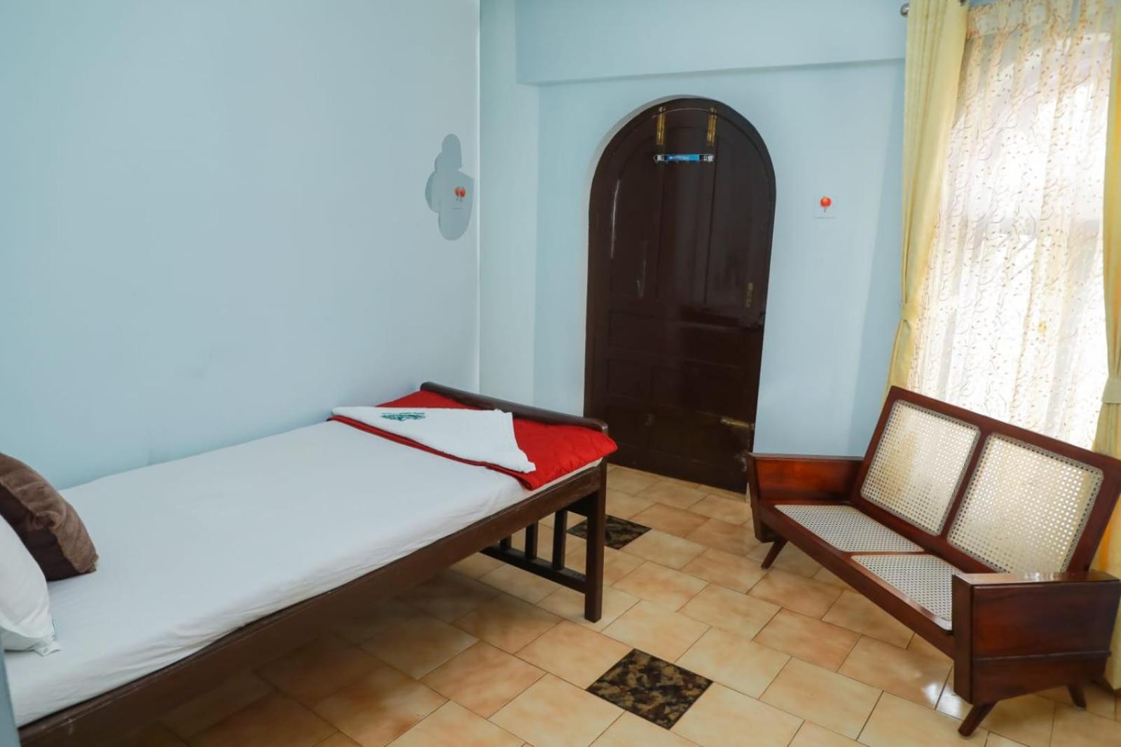Hotel Bob Leisure Utakamand Zewnętrze zdjęcie